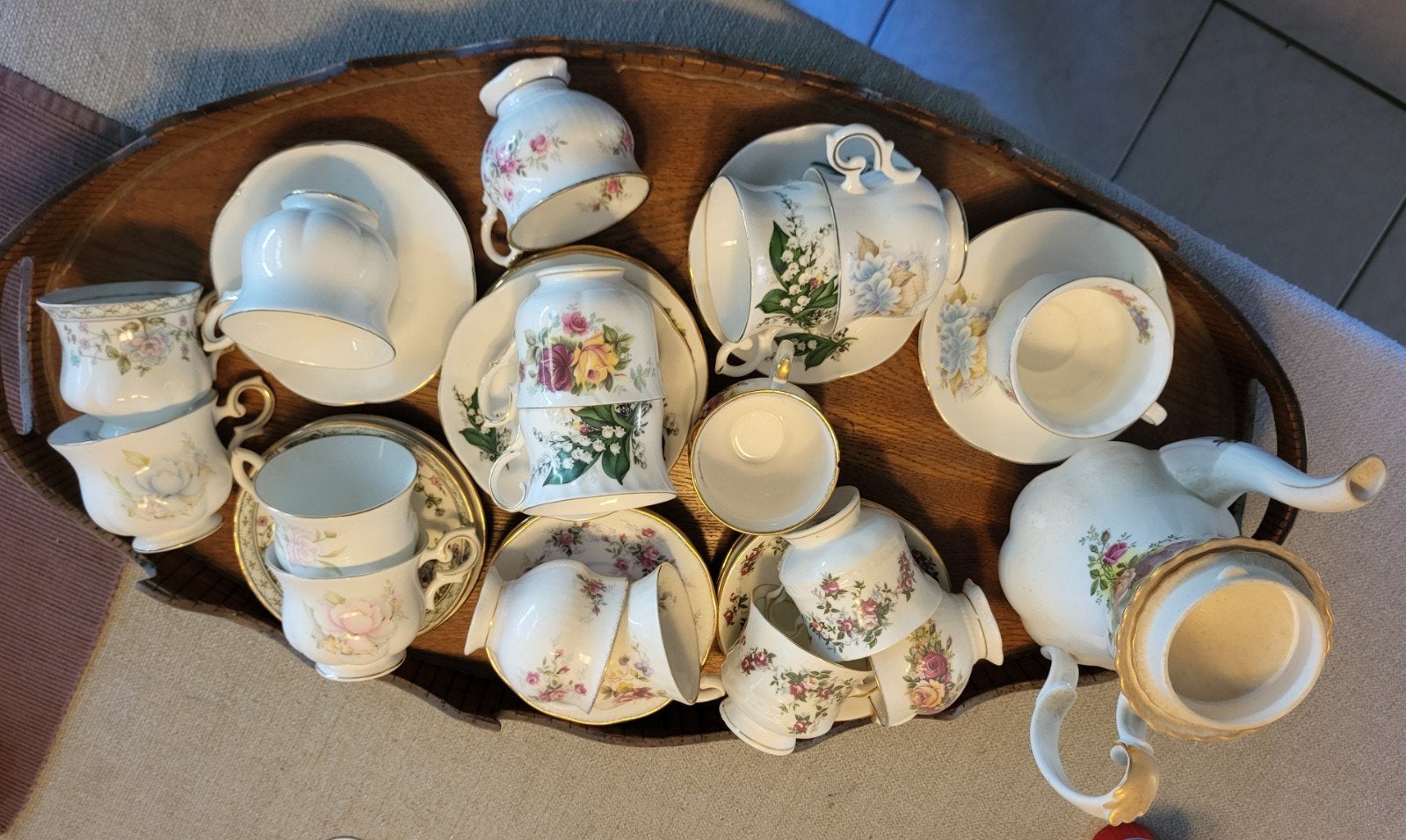 16 kop en schotel. bone china èn theekan, Ophalen of Verzenden