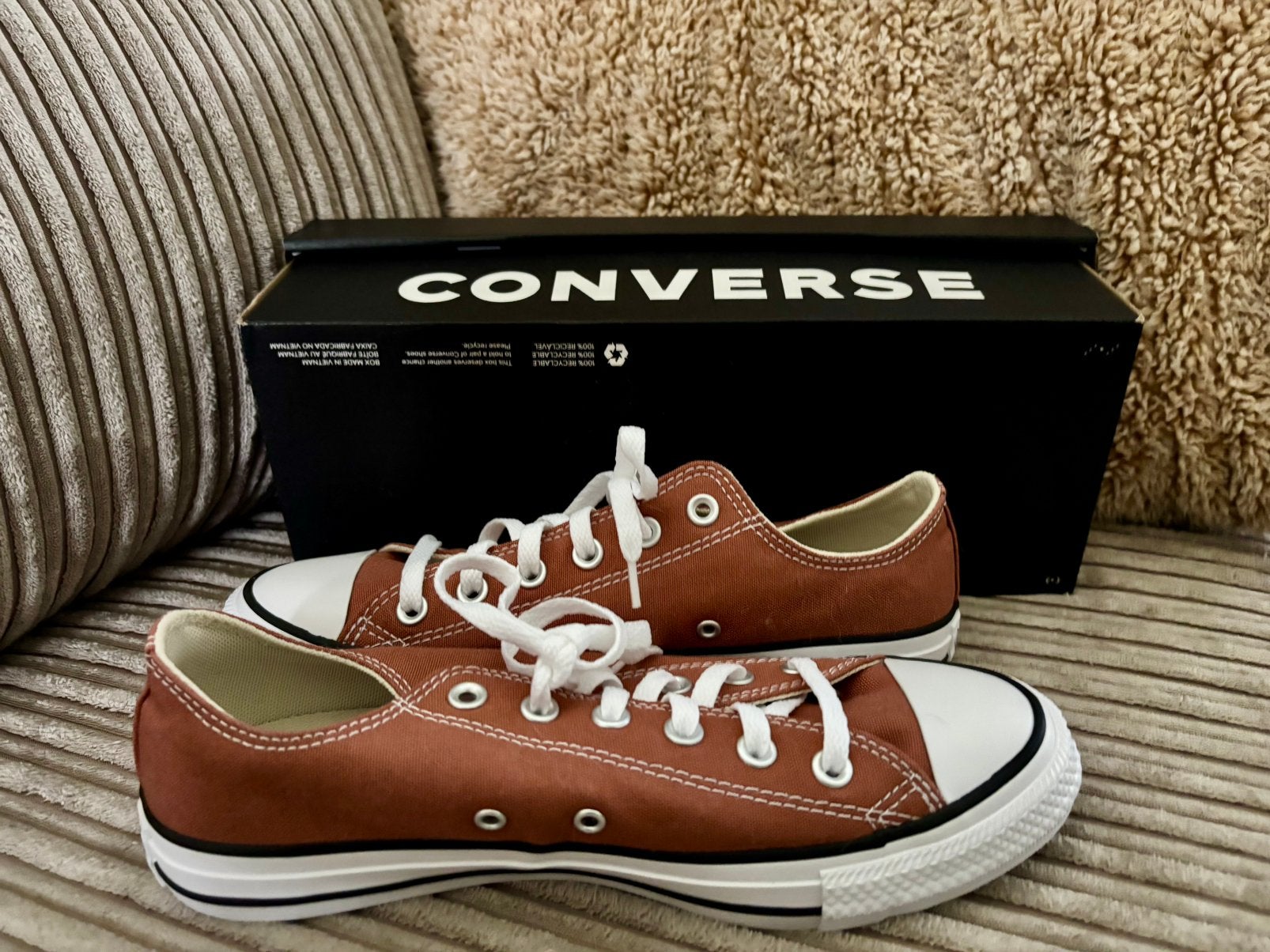Nieuw in doos: Converse All star – Maat 40 unisex, Kleding | Dames, Schoenen, Nieuw, Sneakers of Gympen, Bruin, Ophalen of Verzenden