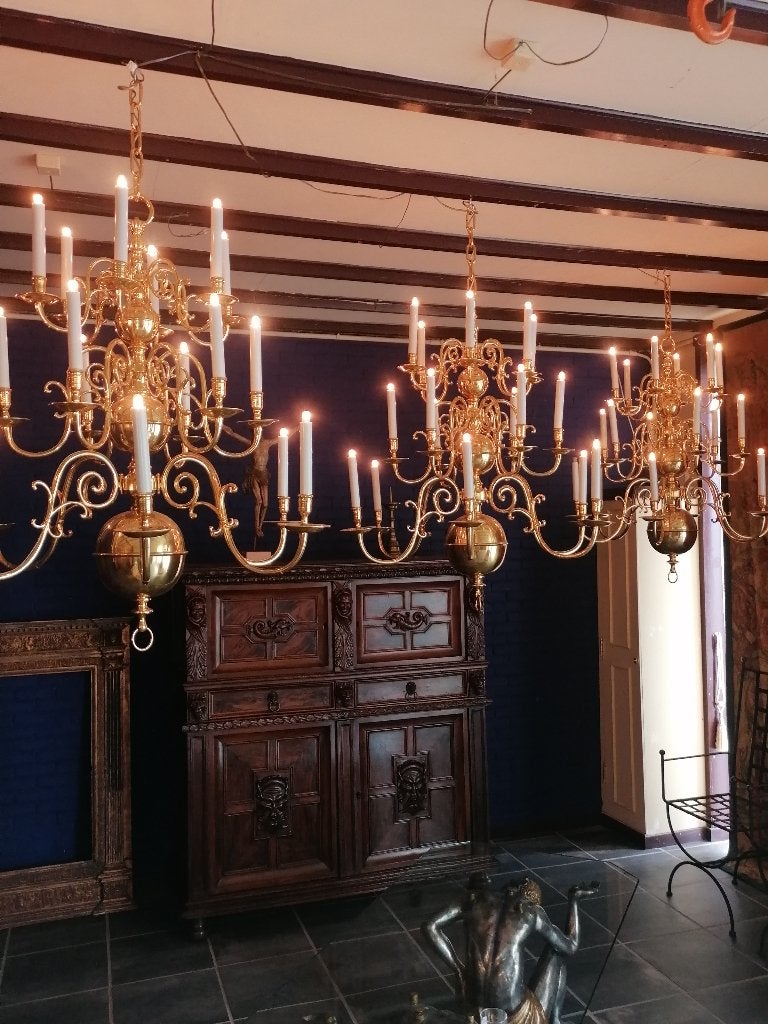 3 antiek Hollandse bolkronen voorzien van led kaarslampen, Ophalen