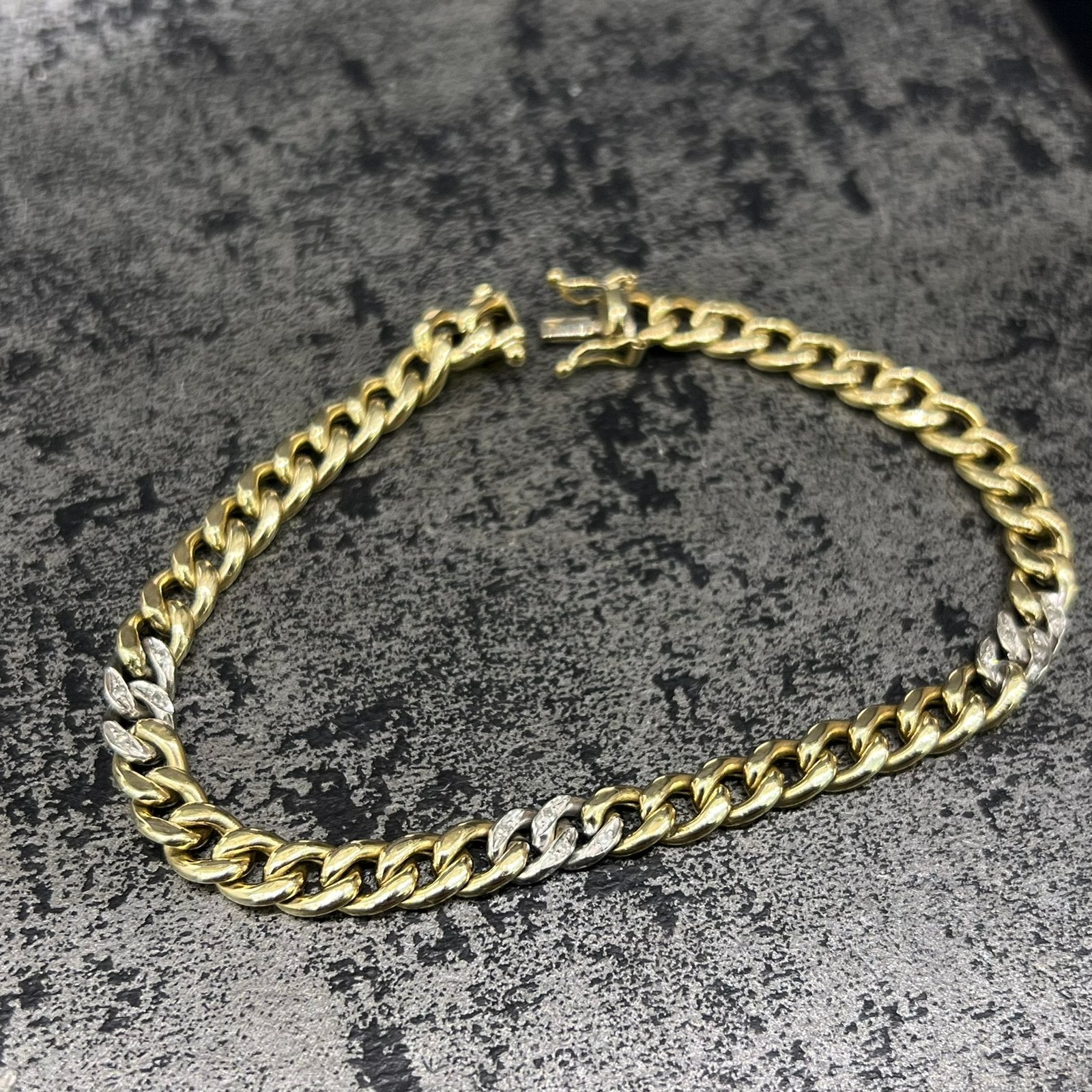 14 karaat gouden armband cuban schakel briljant stenen, Ophalen of Verzenden, Zo goed als nieuw, Goud