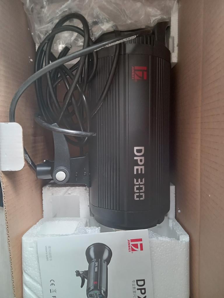 Jinbei DPE 300 Studioflitser - Compact en Krachtig, Ophalen of Verzenden, Gebruikt, Lamp of Flitsset