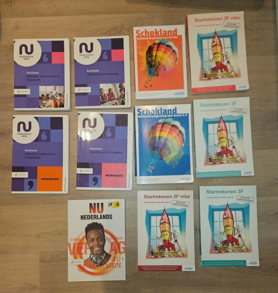 10 boeken onderwijsassistent MBO4 en 2 nu Nederlands boeken, Boeken, Ophalen of Verzenden, Zo goed als nieuw, Overige niveaus