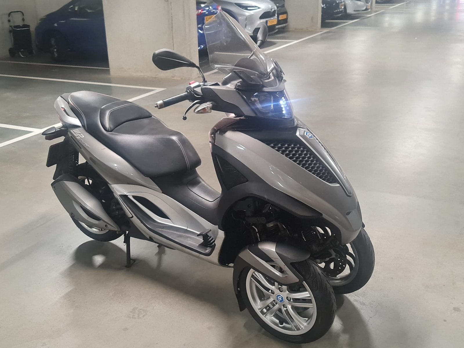 Piaggio mp3 yourban met alarm, Particulier, Scooter