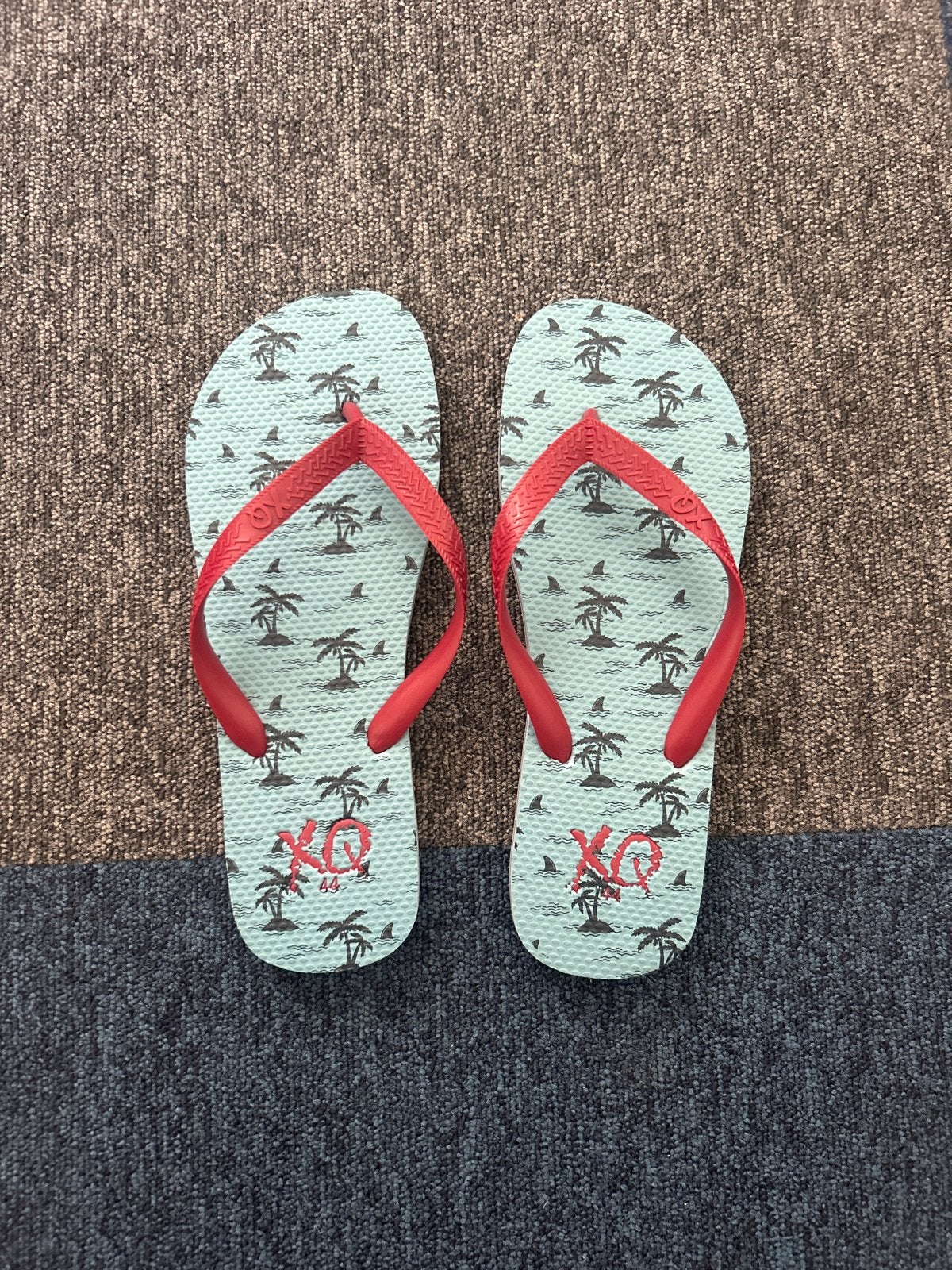 XO Slippers Maat 44 - Lichtblauw met Palmbomen en Haaien, Ophalen, Nieuw, Blauw, Slippers