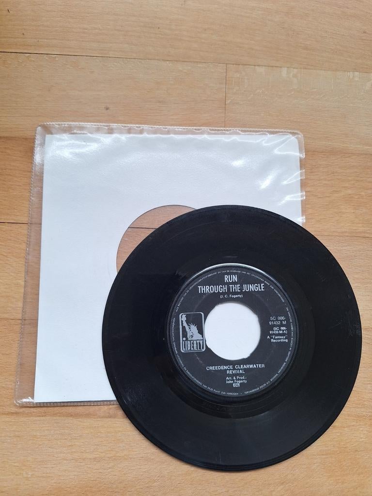 Creedence Clearwater Revival - Run Through The Jungle, Ophalen of Verzenden, Gebruikt, Rock en Metal