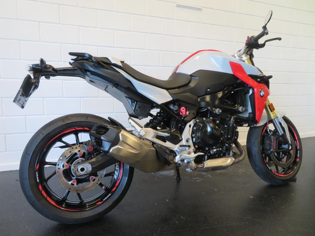 BMW F 900 R A2 35KW NIEUWSTAAT! (bj 2020), Motoren, Motoren | BMW, Bedrijf, 900 cc, Naked bike