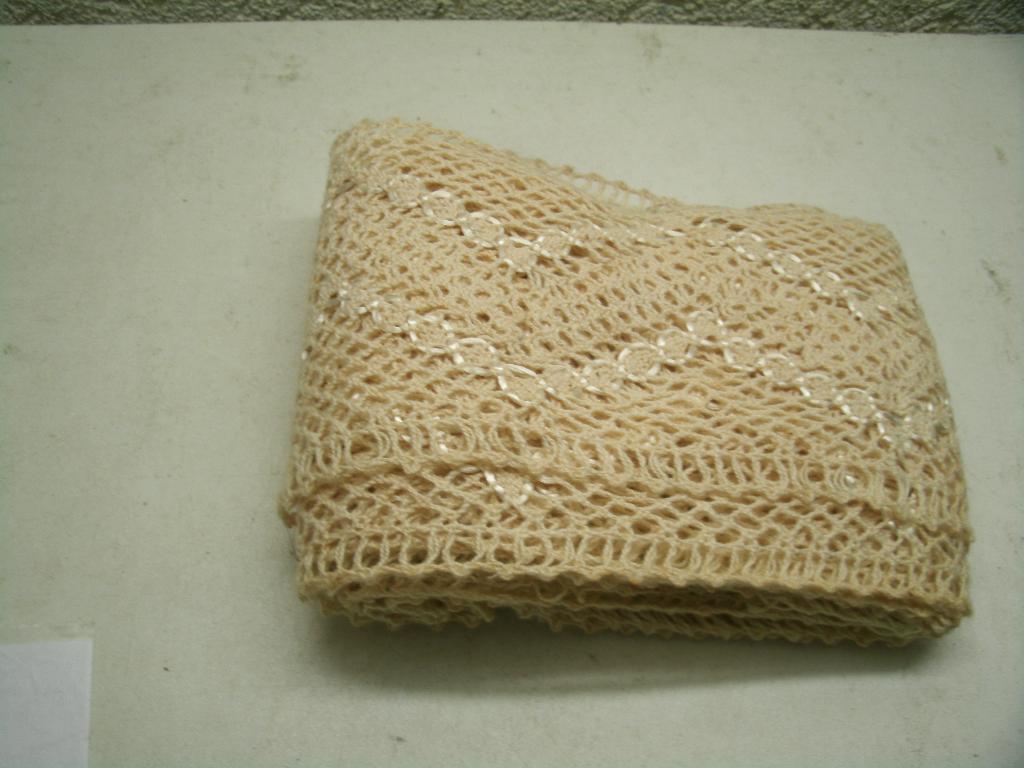 bg 60 oude kant 8 cm br lang 400 cm 90gr 5,00, Ophalen of Verzenden, Onderdeel of Toebehoren