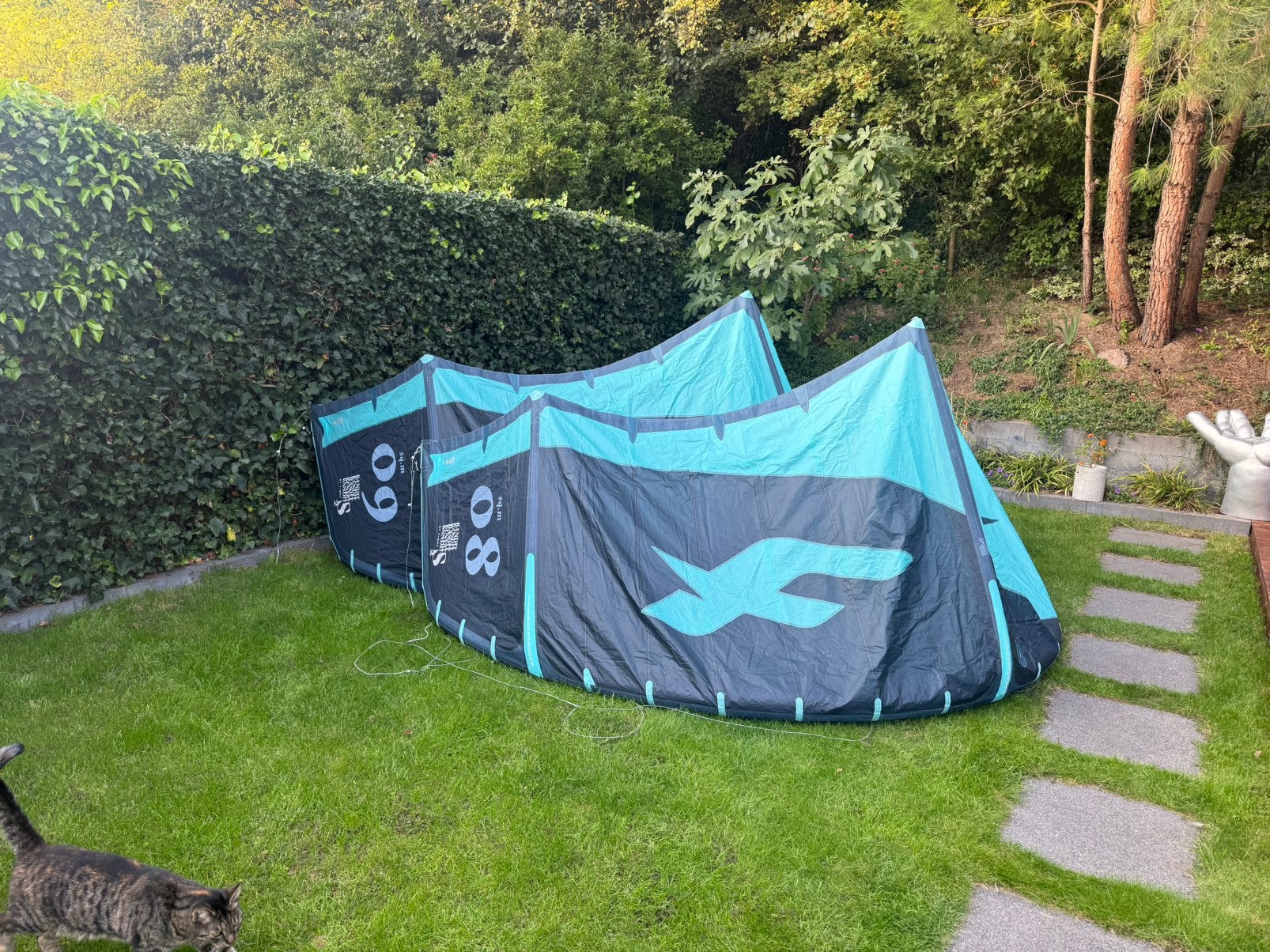 Kite F-One Bandit S2 8m 9m - vrijwel nieuwstaat, Geen board, Ophalen of Verzenden, Zo goed als nieuw