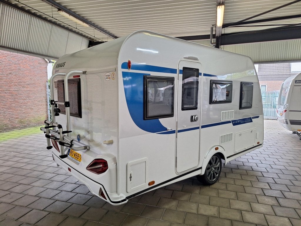 Knaus Sport Silver Selection 400 QD vastbed / treinzit, Dwarsbed, Bedrijf, Treinzit, Tot en met 3