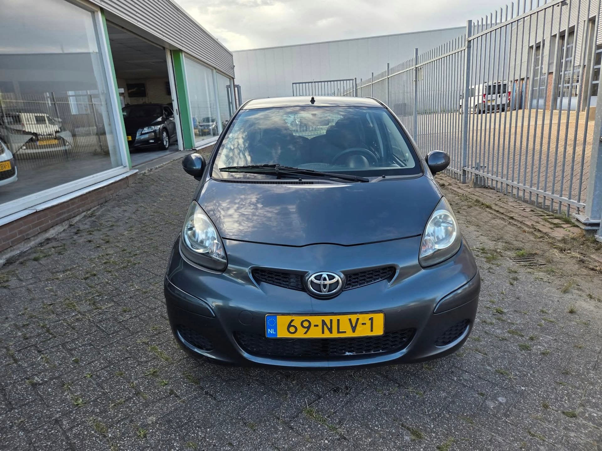 Toyota Aygo 1.0-12V Comfort|5-DERURS|AIRCO|NAP|, Voorwielaandrijving, Gebruikt, Elektrische ramen, 4 stoelen