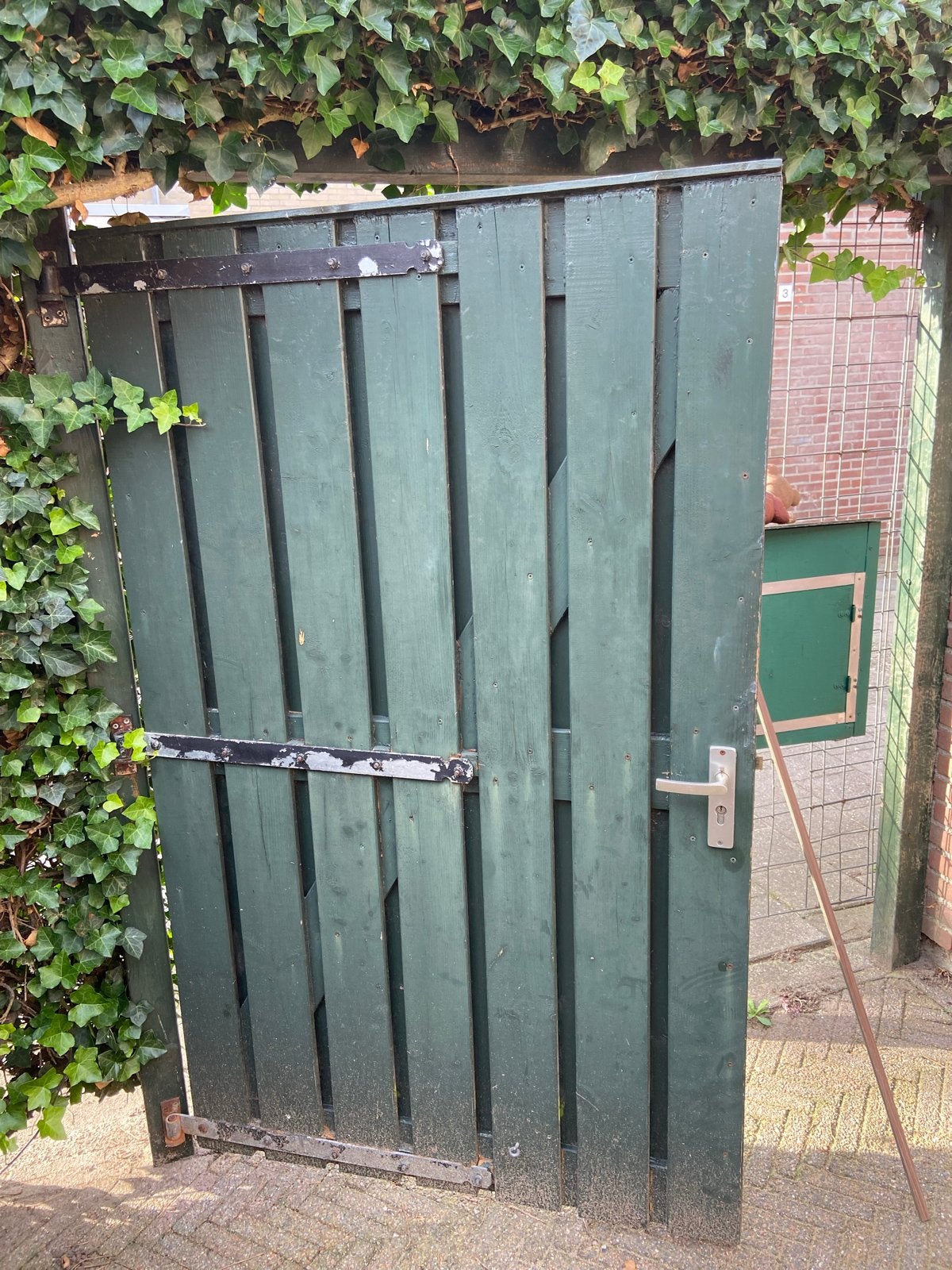 Houten tuinpoort met beslag en handvat, Tuin en Terras, Ophalen, Met poort, Gebruikt, Tuinhek