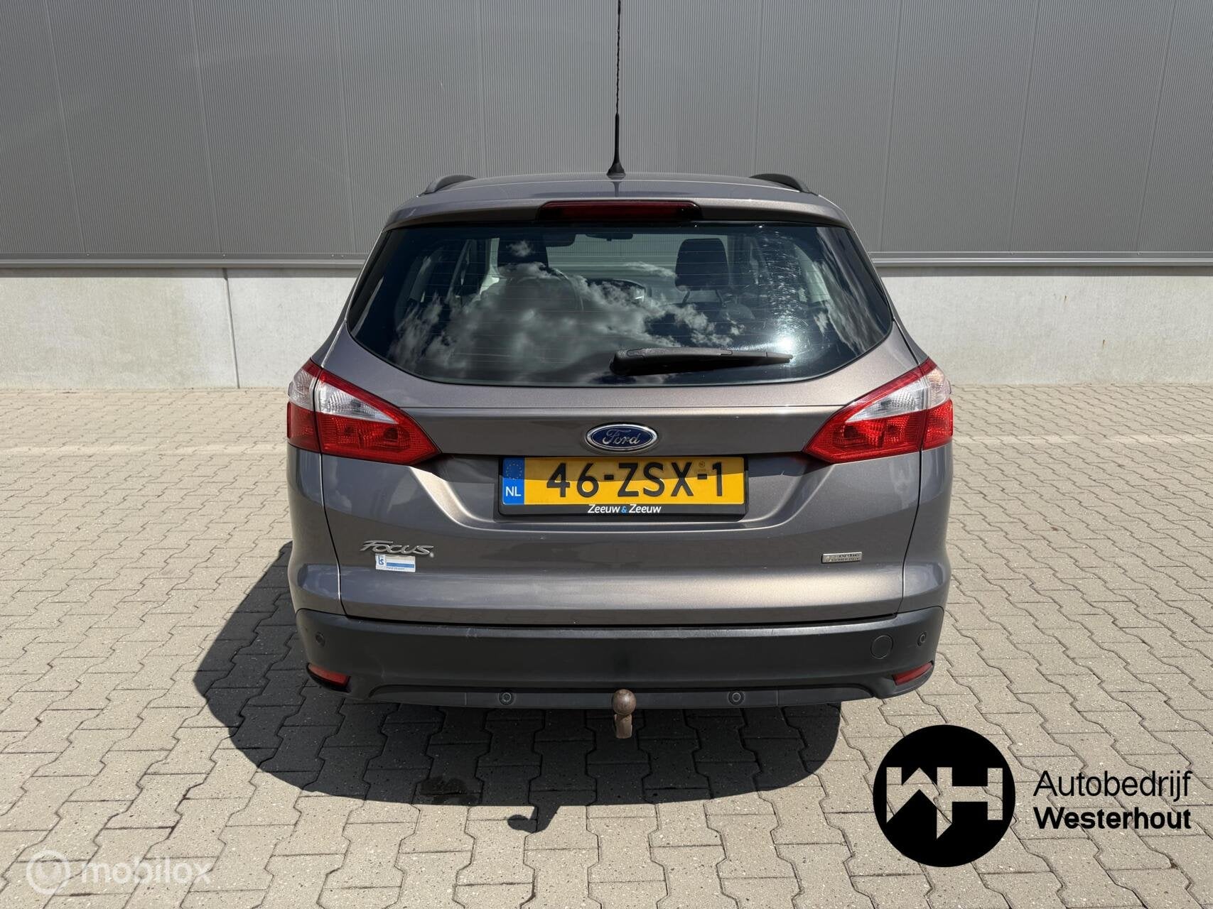 Ford Focus Wagon 1.0 EcoBoost Trend|AIRCO|TREKHAAK|CRUISECON, Auto's, Euro 5, 101 pk, Gebruikt, Bruin