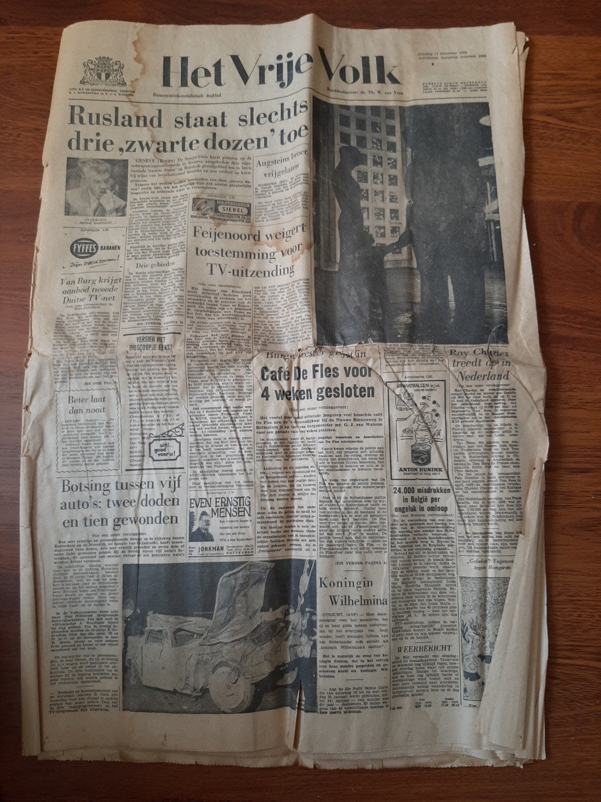 Het Vrije Volk krant 11 december 1962, Verzamelen, Tijdschriften, Kranten en Knipsels, Ophalen of Verzenden, 1960 tot 1980, Krant