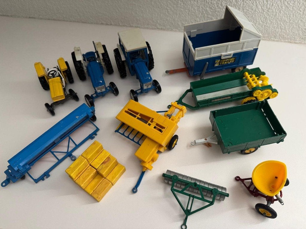 TRACTORS EN KARREN, Ophalen of Verzenden, Gebruikt