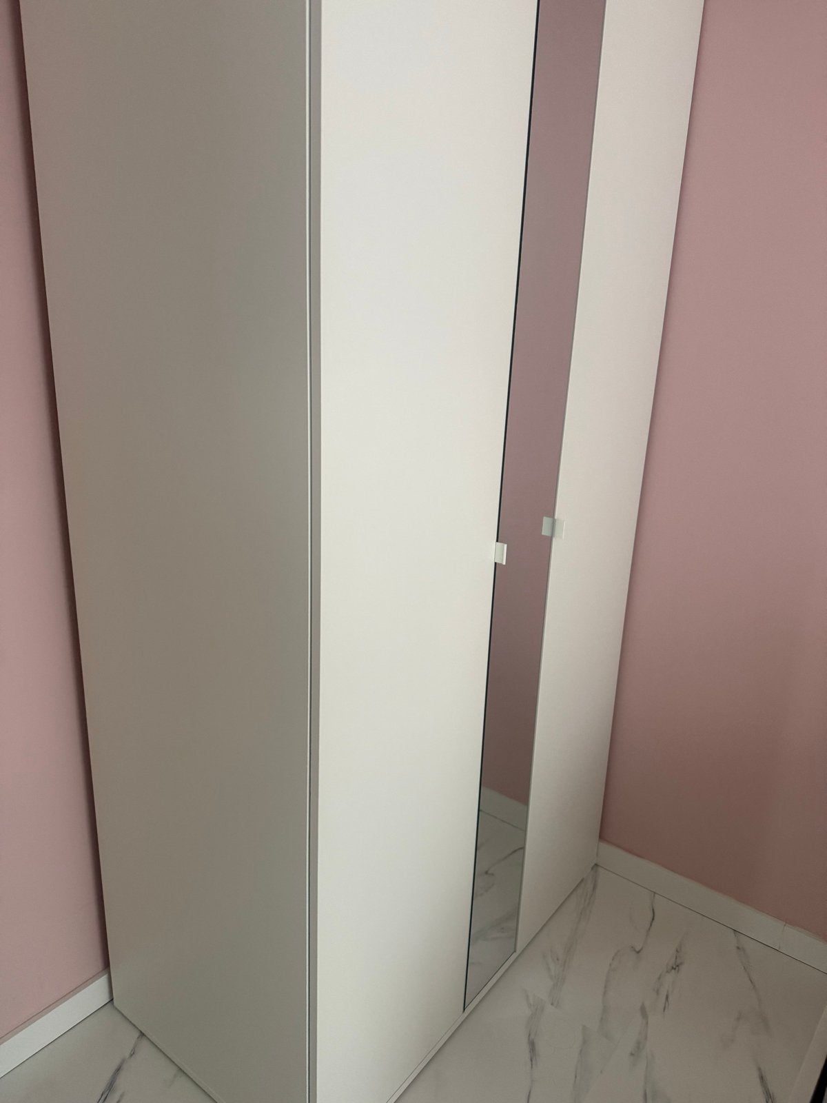 IKEA Vihals Kledingkast - Zo goed als nieuw!, Ophalen, Overige materialen, 100 tot 150 cm, 200 cm of meer