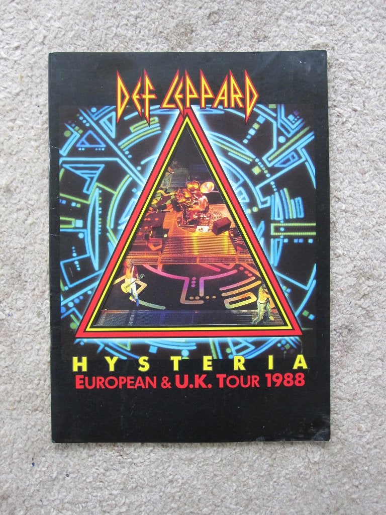 Tour book  Prince/Def Leppard/Madonna/Bruce/Gun and Roses, Ophalen, Zo goed als nieuw, Overige typen