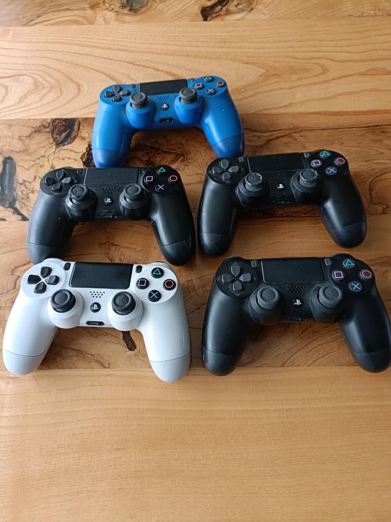 PlayStation 4 Controlles, Ophalen of Verzenden, Gebruikt, Met 2 controllers, Original