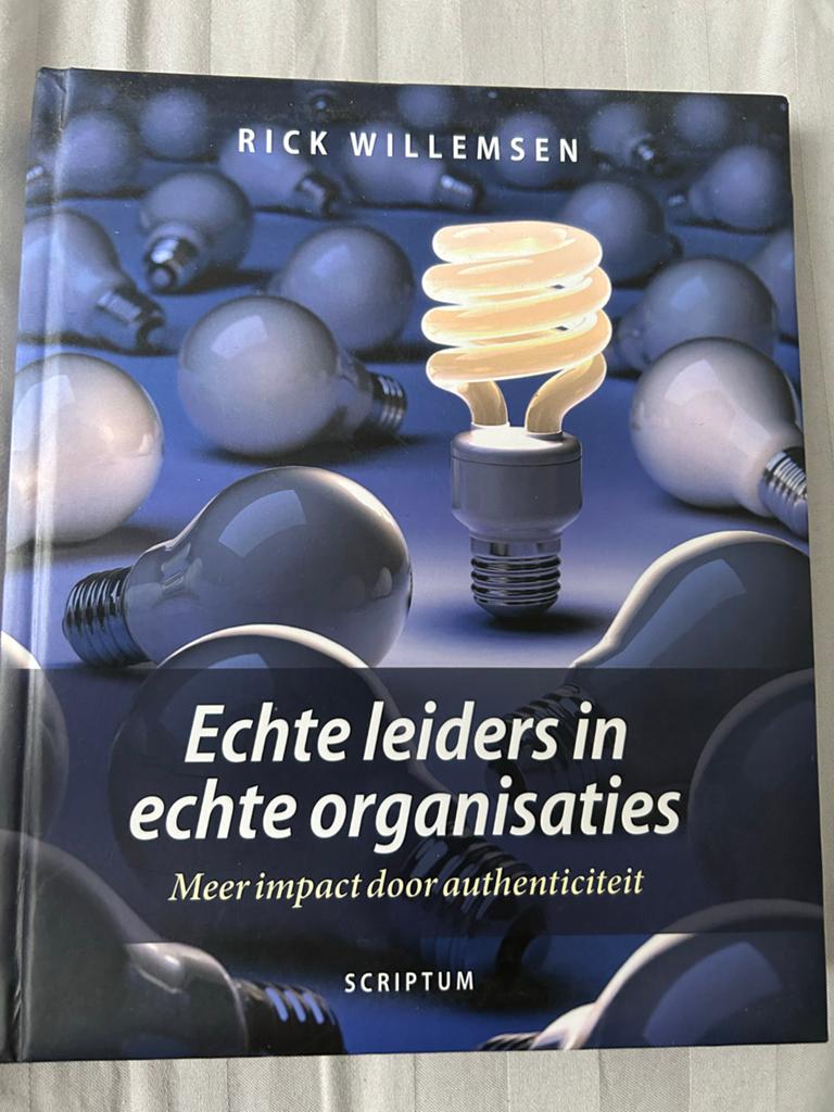 Echte leiders in echte organisaties - Rick Willemsen, Ophalen of Verzenden, Zo goed als nieuw, Management