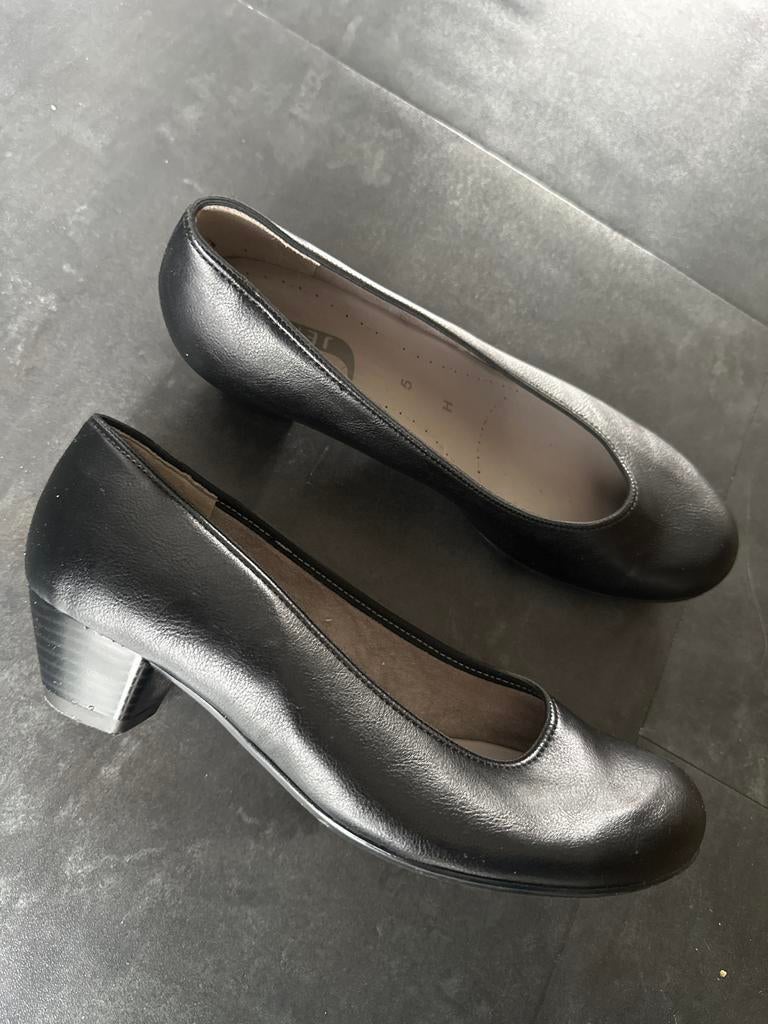 Zwarte Stewardess Schoenen Maat 38 - Eenmaal Gedragen, Ophalen of Verzenden, Zo goed als nieuw, Zwart, Schoenen met lage hakken