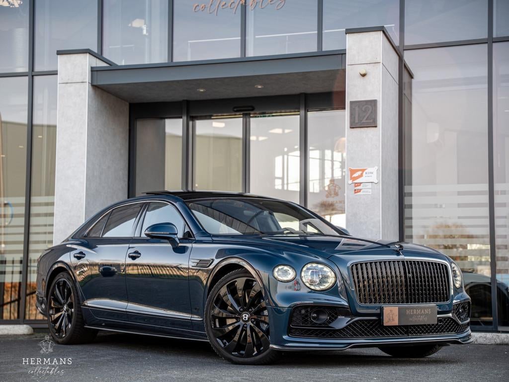 Bentley Flying Spur 4.0 V8 1st Edition / Mulliner / Blacklin, Gebruikt, Blauw, Bedrijf, 550 pk