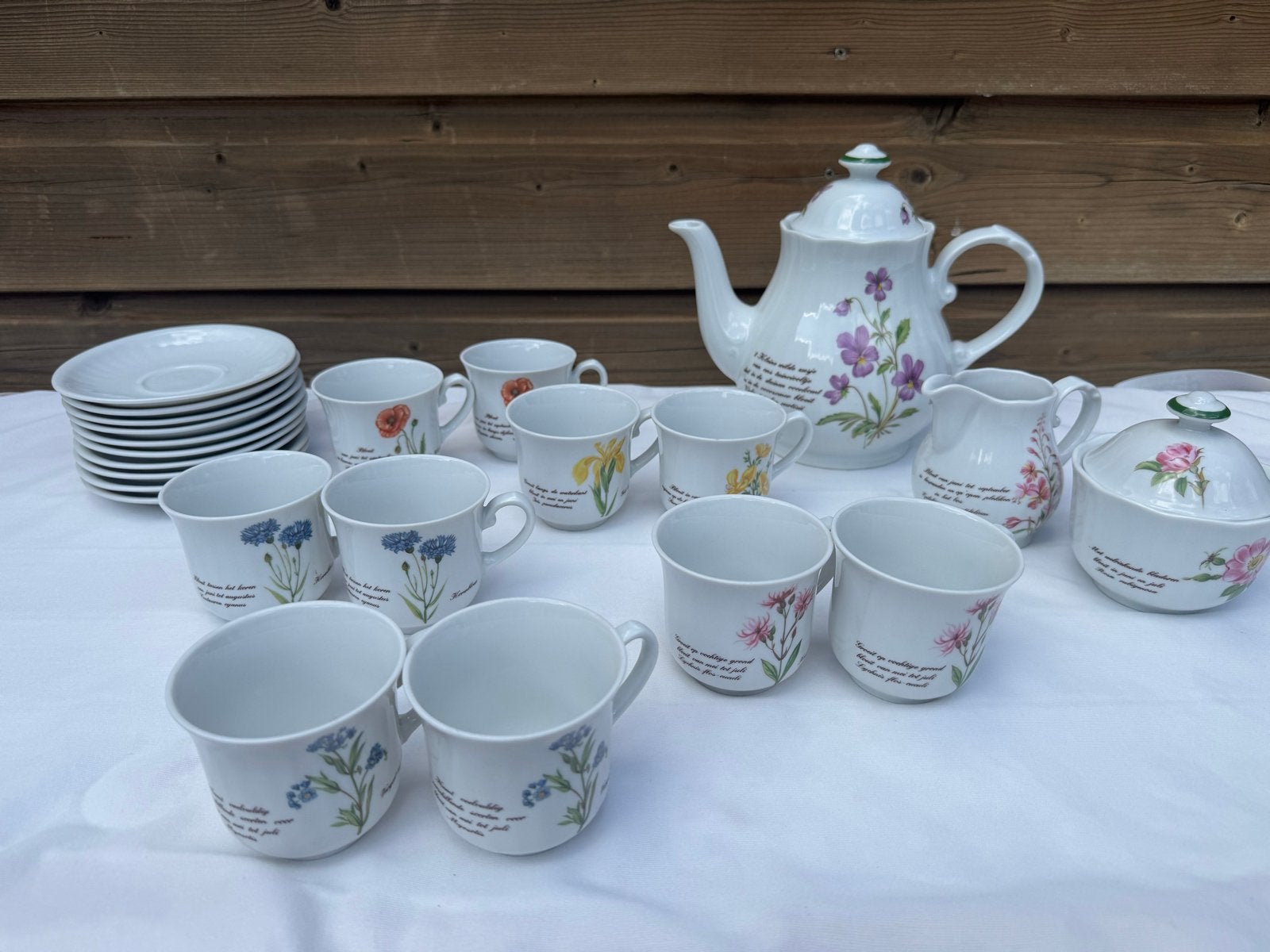 Exclusief Libelle Porselein Servies met Bloemenmotief, Overige merken, Vintage, Ophalen of Verzenden, Zo goed als nieuw