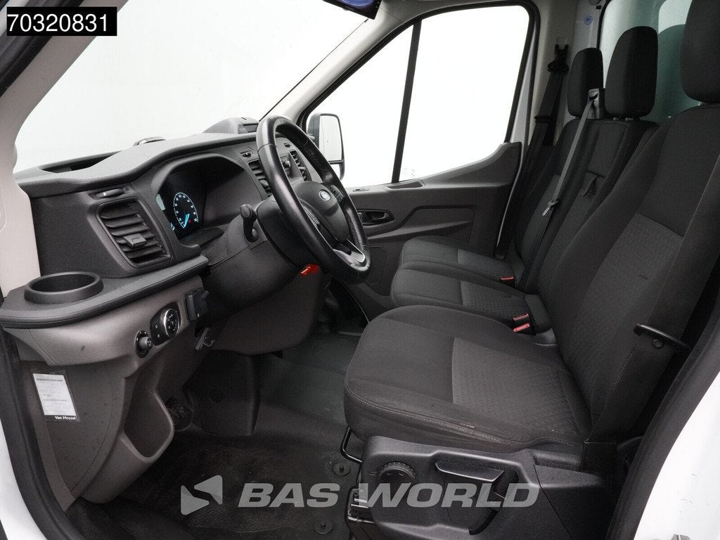 Ford Transit 130pk D'Hollandia Laadklep Zijdeur Bakwagen Cam, Auto's, Bestelauto's, Stof, Euro 6, 4 cilinders, Wit