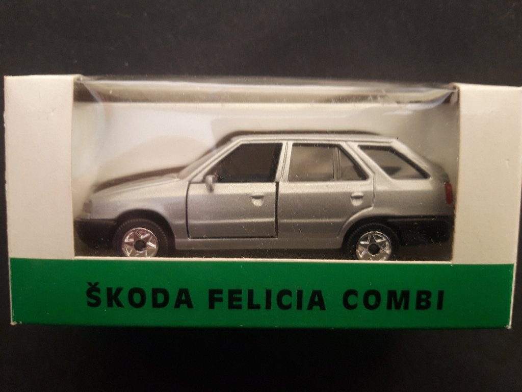 Skoda Felicia Combi '95 zilvergrijs, Ophalen of Verzenden, Zo goed als nieuw, Auto, Overige merken