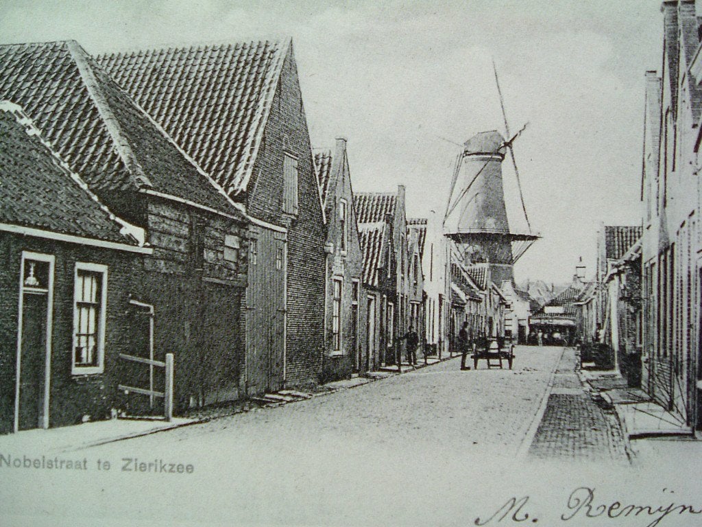 Molens in Zeeland in oude ansichten., Ophalen of Verzenden, Gelezen, L. van Lambalgen