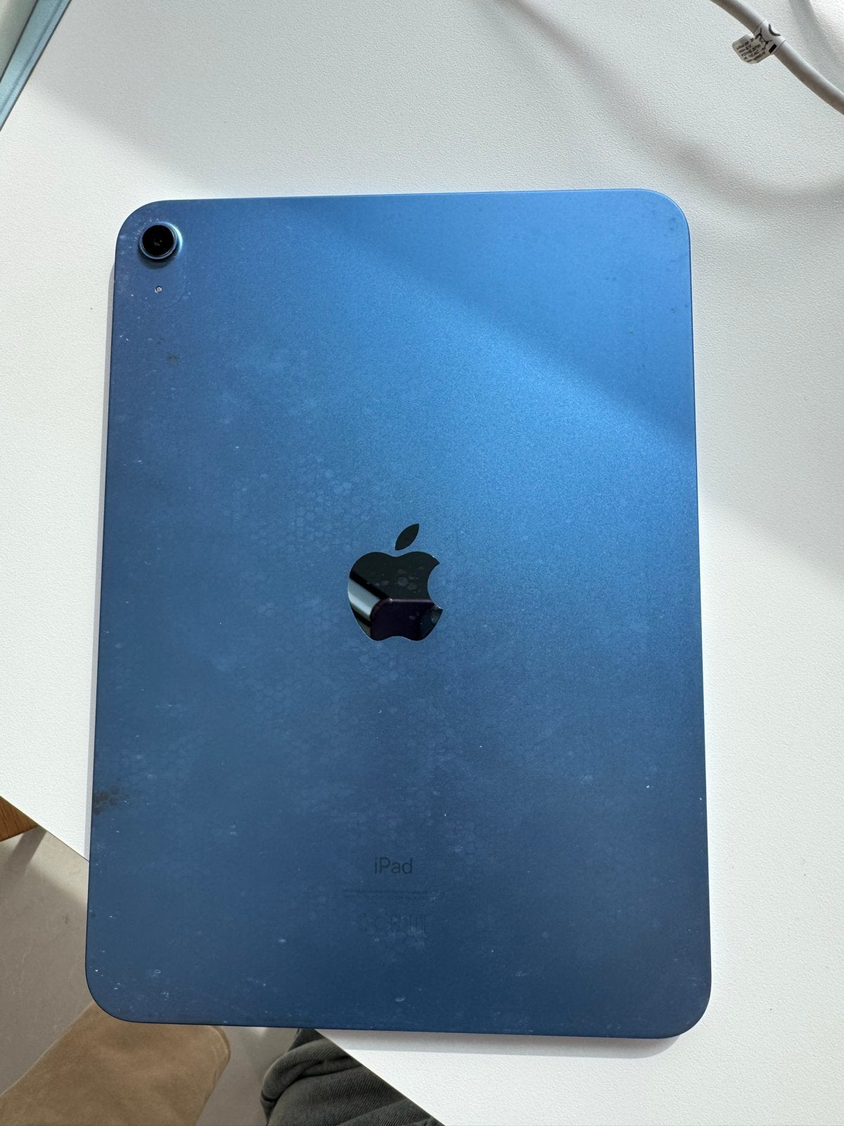 Foto 2 van Apple iPad 10e generatie 64GB - Blauw