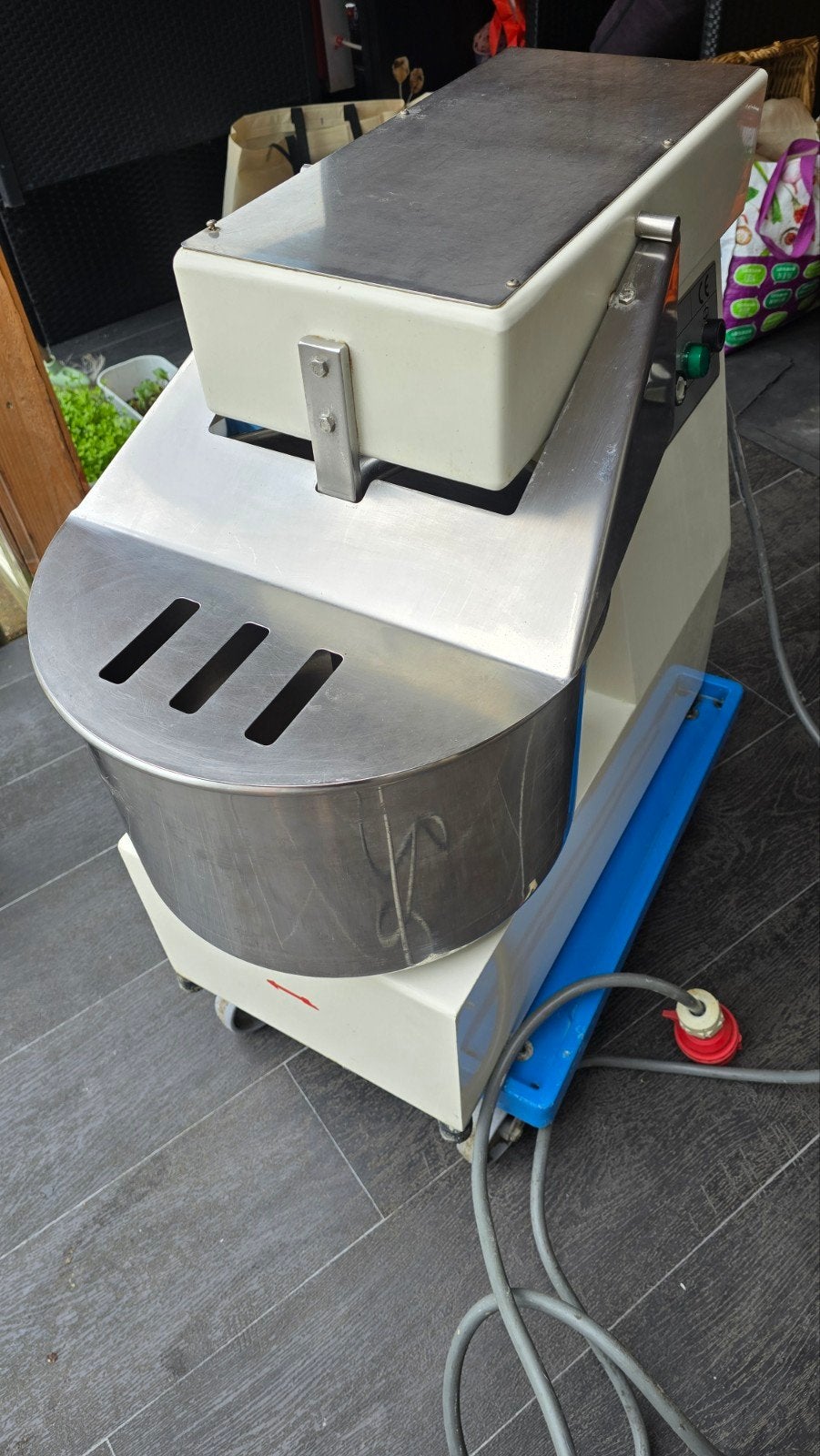 Professionele Spiraalkneder voor pizza, Bakkerij/Horeca, Ophalen of Verzenden, Gebruikt, Bakkerij en Slagerij