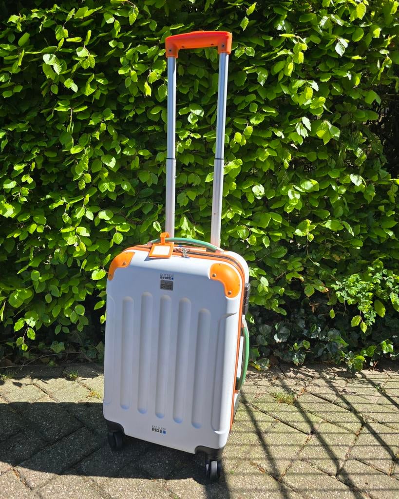 Postcode Loterij Kleine Trolley Koffer Vacantiekoffer Wit, Sieraden, Tassen en Uiterlijk, Koffers, Ophalen of Verzenden, Hard kunststof
