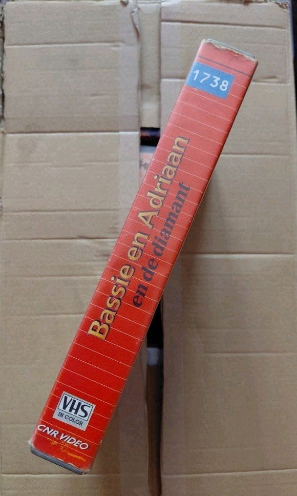 Zeldzame Bassie & Adriaan en de Diamant VHS | 1e Versie CNR, Cd's en Dvd's, Ophalen of Verzenden, Gebruikt, Serie, VHS