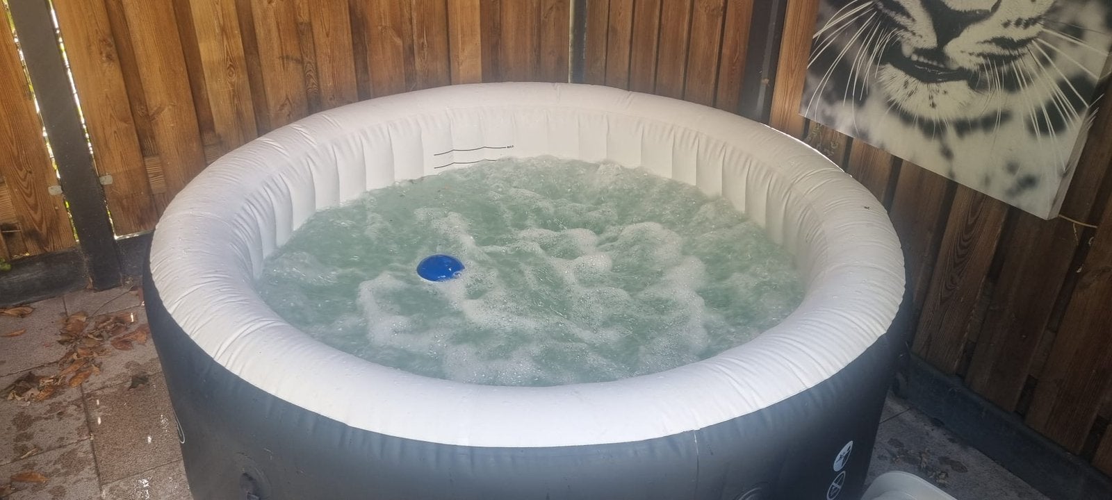 Lay-Z-Spa Miami jacuzzi – zeer goede staat!, Ophalen, Zo goed als nieuw, Afdekzeil, Opblaasbaar