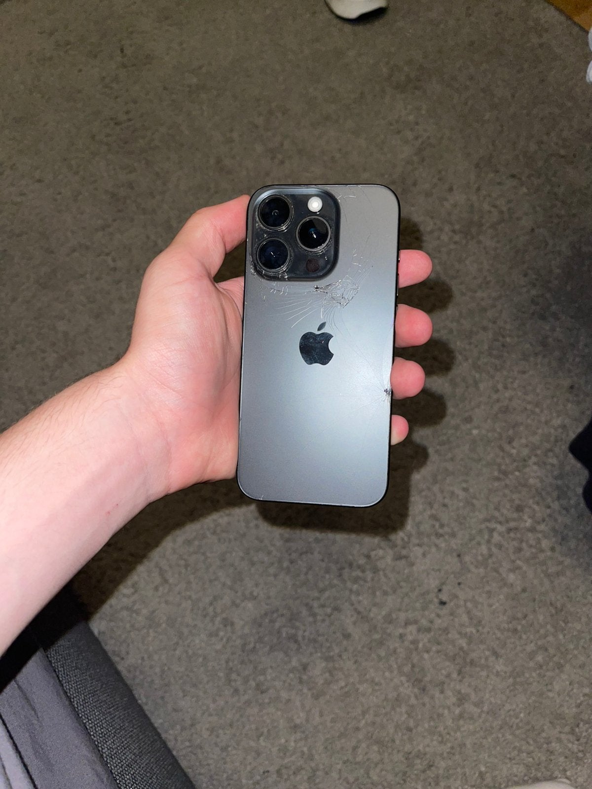 Iphone 15 pro, Telecommunicatie, Mobiele telefoons | Apple iPhone, Ophalen, 83 %, 128 GB, Zwart