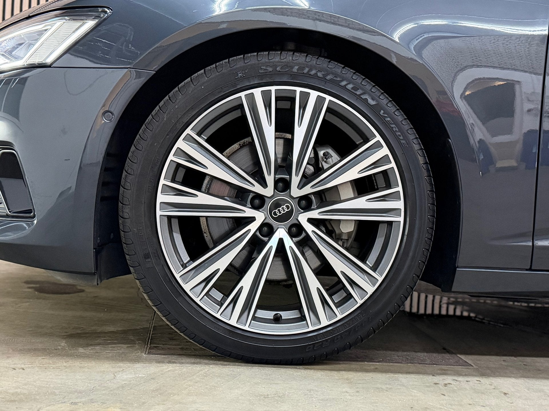 Audi A6 Avant 45 TFSI S edition 2024 LED CAMERA ACC CAR-PLAY, Gebruikt, 4 cilinders, 14 km/l, A6