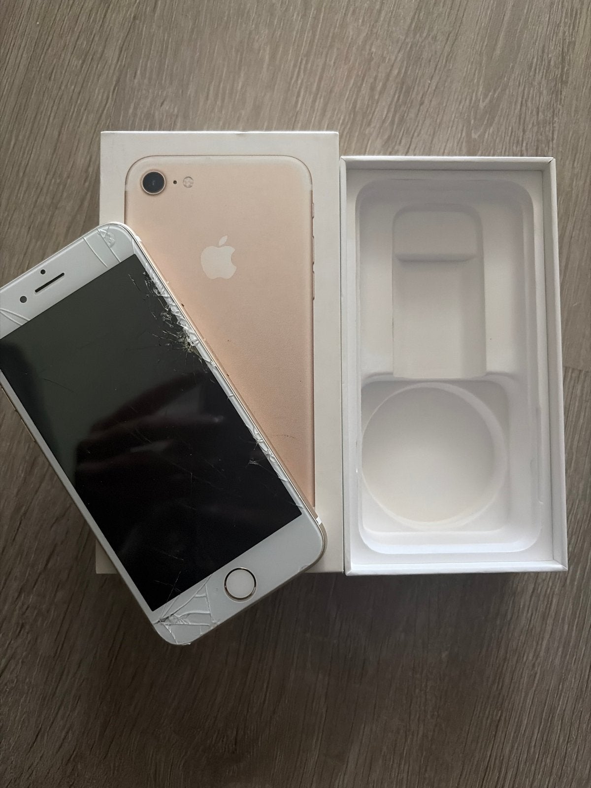 iPhone 7 Goud 32 GB (telefoon moet hersteld worden), Telecommunicatie, Mobiele telefoons | Apple iPhone, Gebruikt, 32 GB, Ophalen of Verzenden