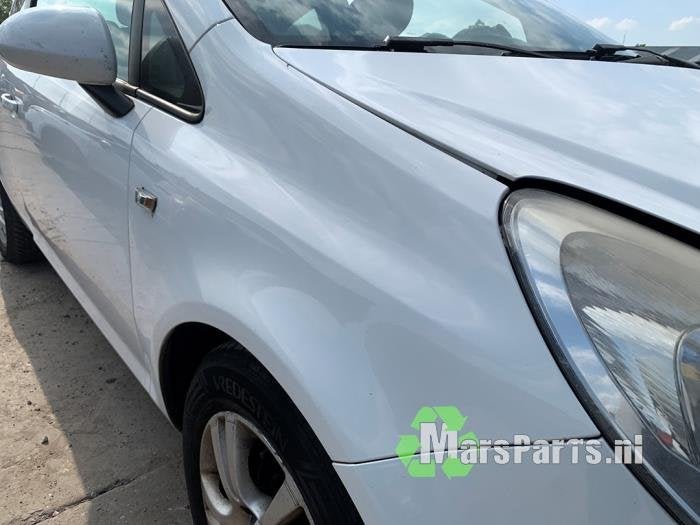 Scherm rechts-voor van een Opel Corsa (Z474), Gebruikt, -, -, Opel