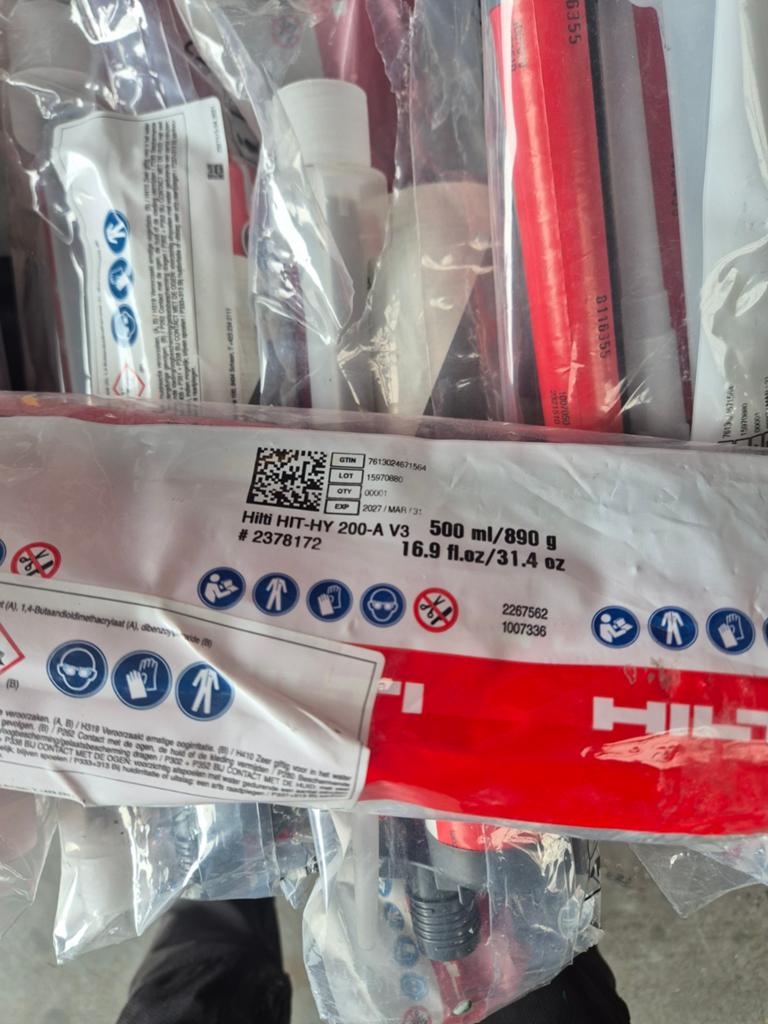 Hilti ankerlijm, Ophalen of Verzenden, 250 mm of meer