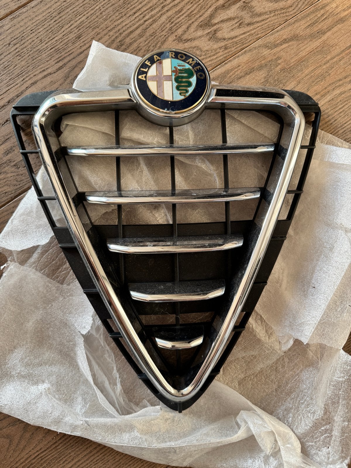 Alfa Romeo Giulietta Grille - Origineel Onderdeel, Gebruikt, Voor, Ophalen of Verzenden, Alfa Romeo