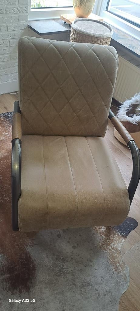 Comfortabele fauteuil met gebruikssporen, Ophalen, Gebruikt, Bruin, Industrieel, Modern