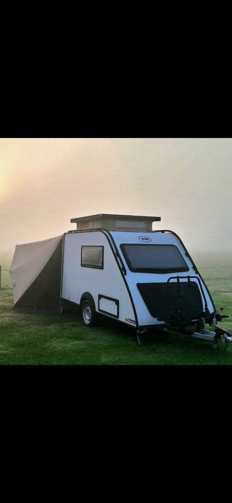 kip Shelter Plus uit 2024, Caravans en Kamperen, Kip, Tot en met 2, Treinzit, Particulier