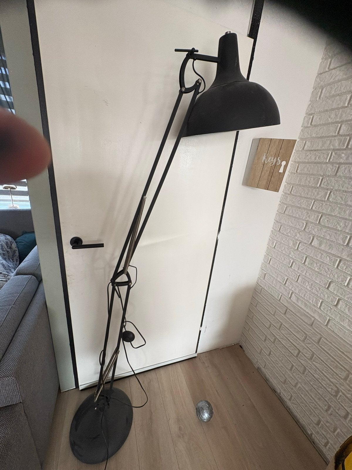 Grote zwarte staande lamp met verstelbare arm, Ophalen, Gebruikt, E27 (groot), Metaal