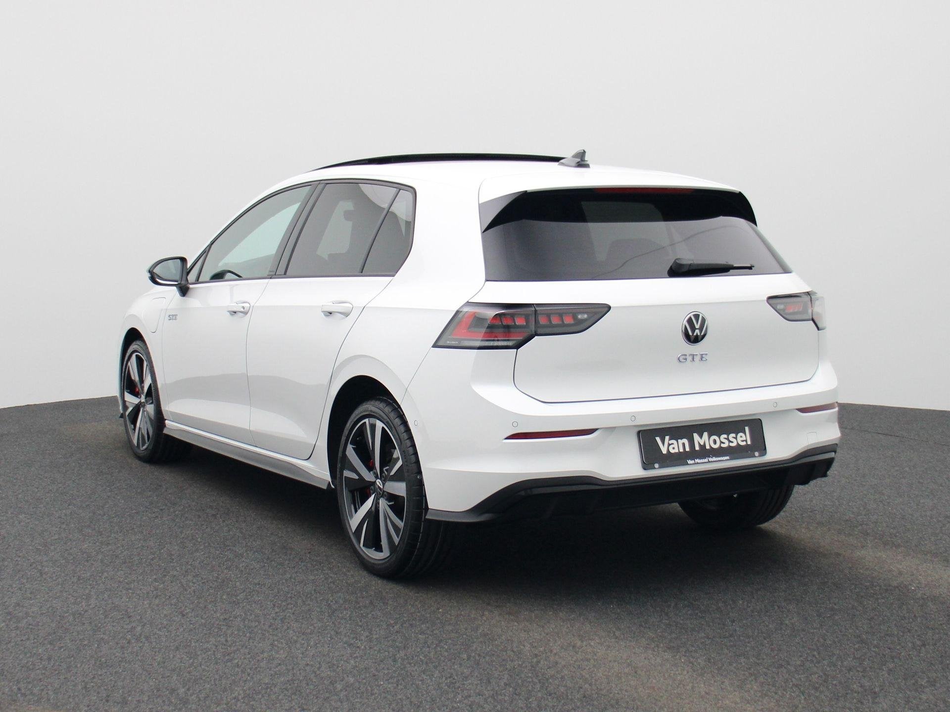 Volkswagen Golf 1.5 eHybrid GTE 272 PK SoH 100% | Automaat |, Auto's, 12 maanden, 4 cilinders, 150 min, 1700 kg
