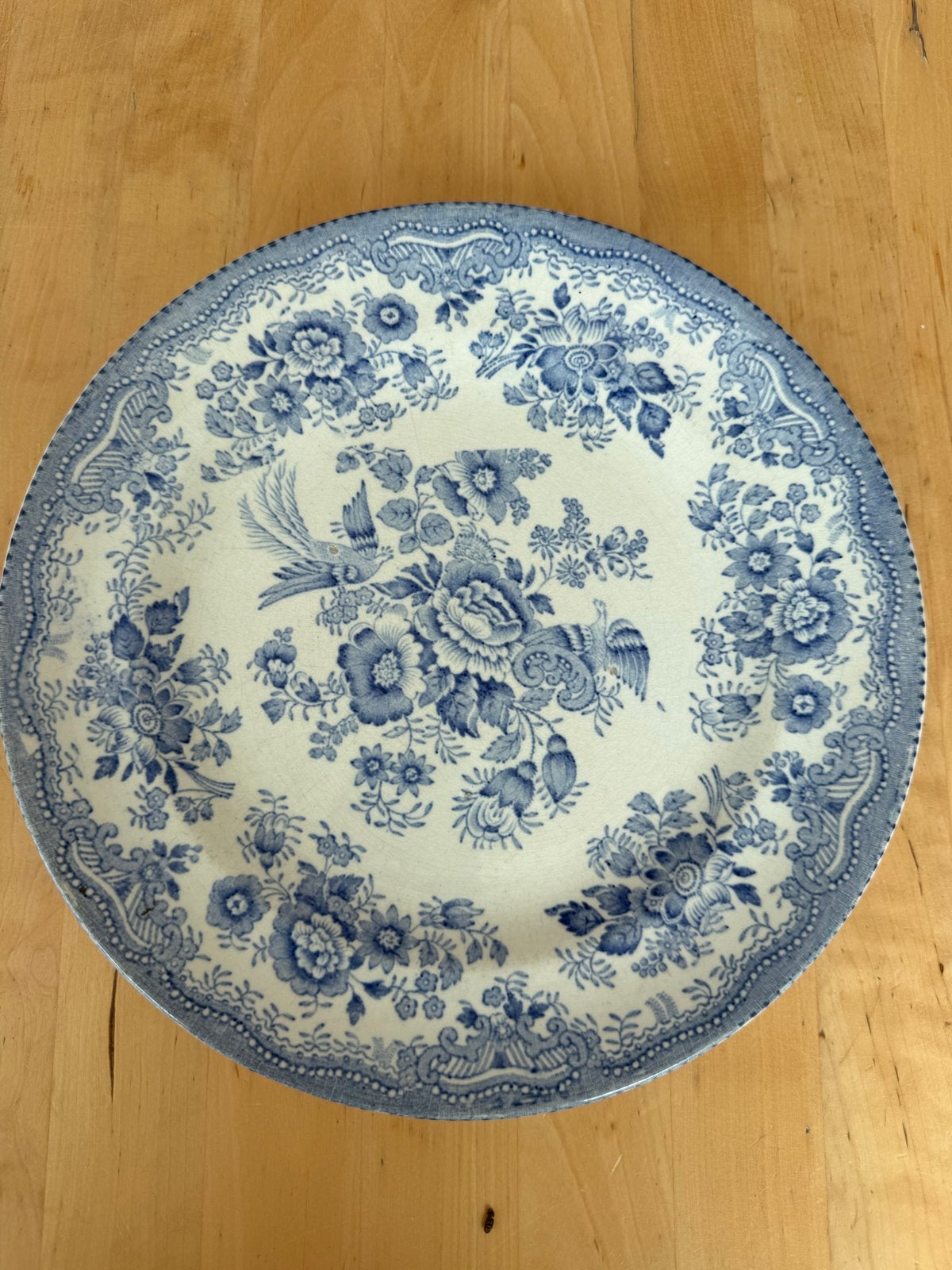 Antiek Bord met Blauw-Wit Bloemen- en Vogelmotief, Antiek en Kunst, Antiek | Wandborden en Tegels, Ophalen of Verzenden