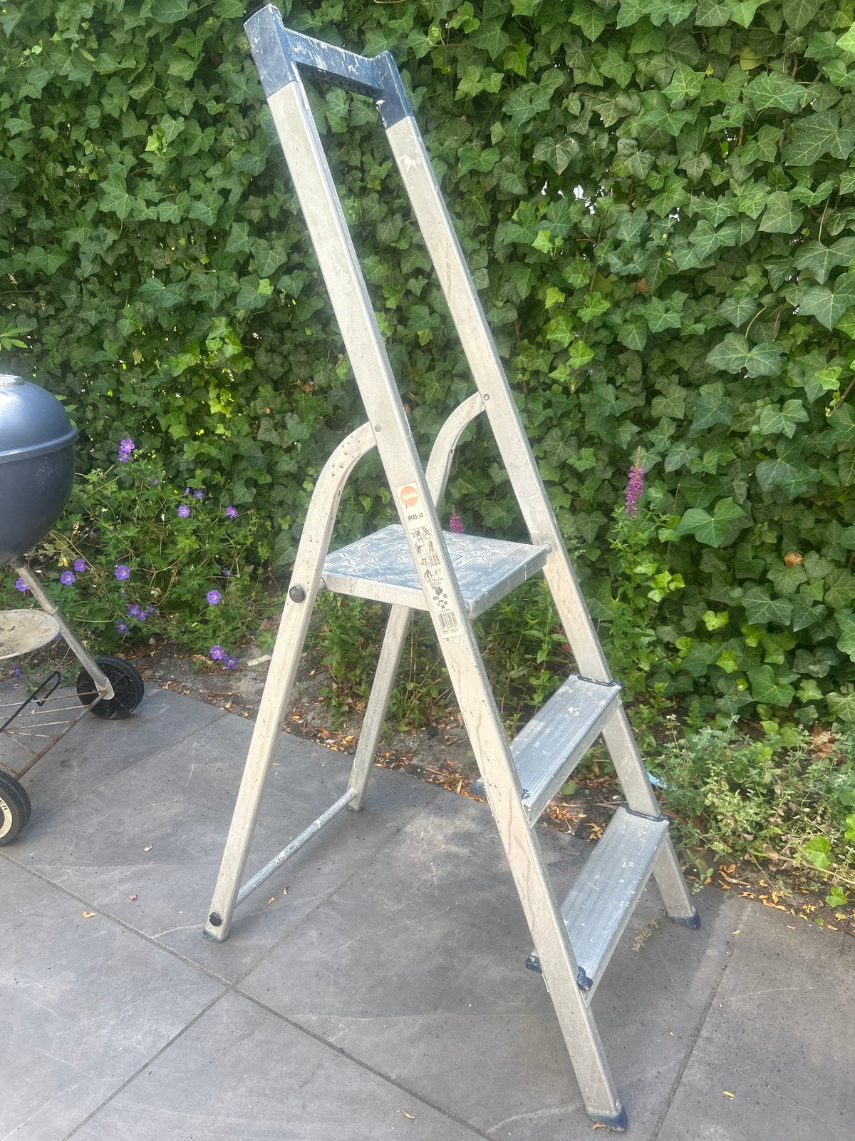 Hailo 3-treeds trap - 150kg draagvermogen, Doe-het-zelf en Verbouw, Ophalen, Gebruikt, Trap, Minder dan 2 meter