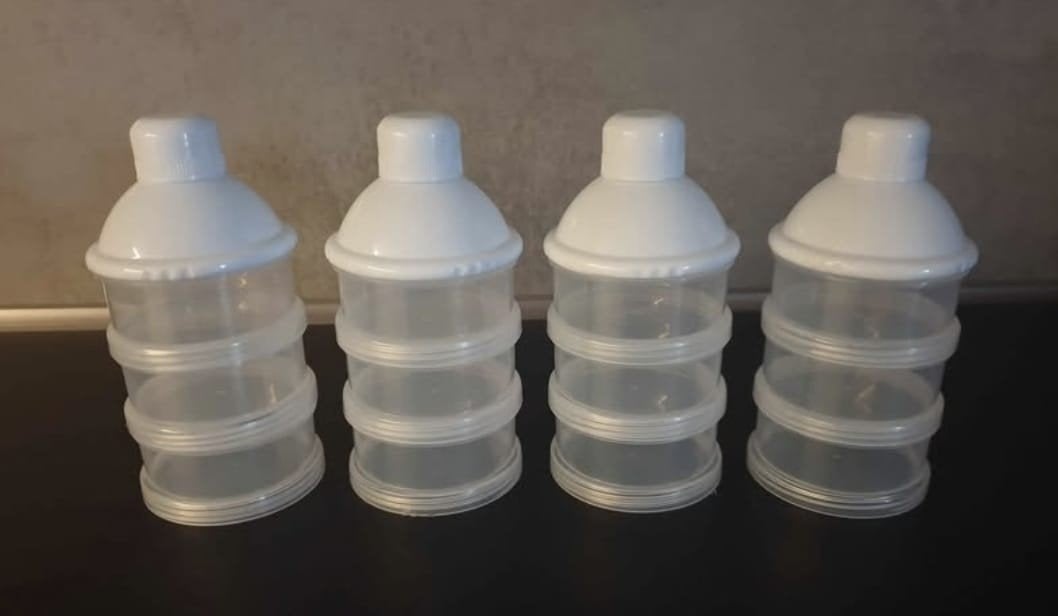 Set van 4 melkpoeder torens/bewaarbakjes, Ophalen, Gebruikt, Bewaarbakje, Overige merken
