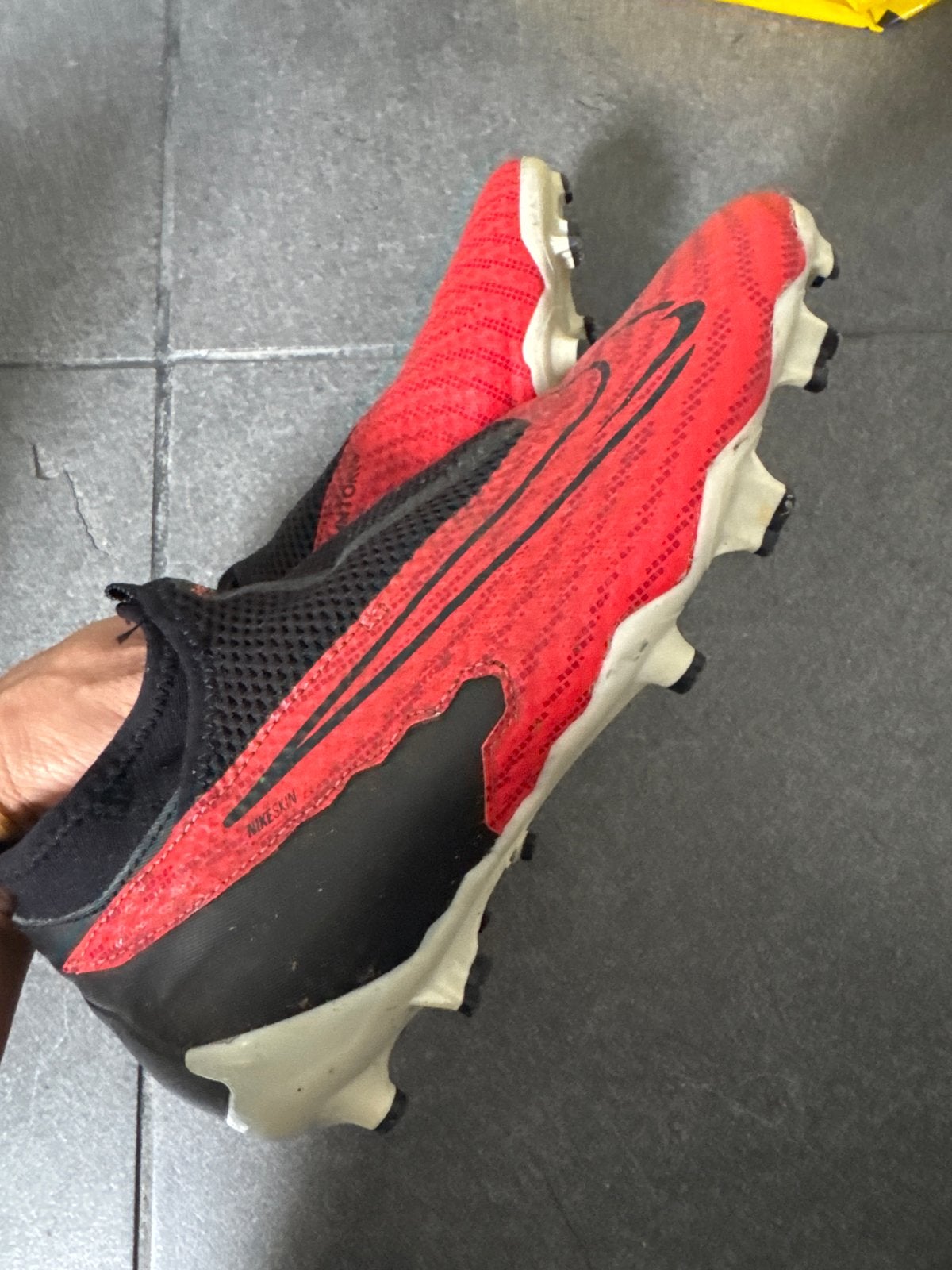 Nike Phantom GT voetbalschoenen 40 - Rood/Zwart, Ophalen of Verzenden, Gebruikt, Schoenen