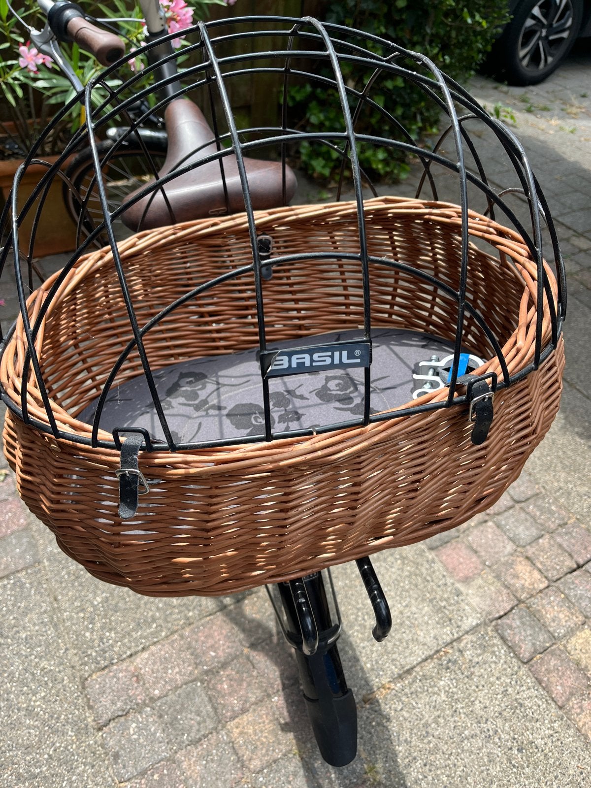 Basil fietsmand met stuurbevestiging, Ophalen, Zo goed als nieuw, Fietsmand, Stuurbevestiging
