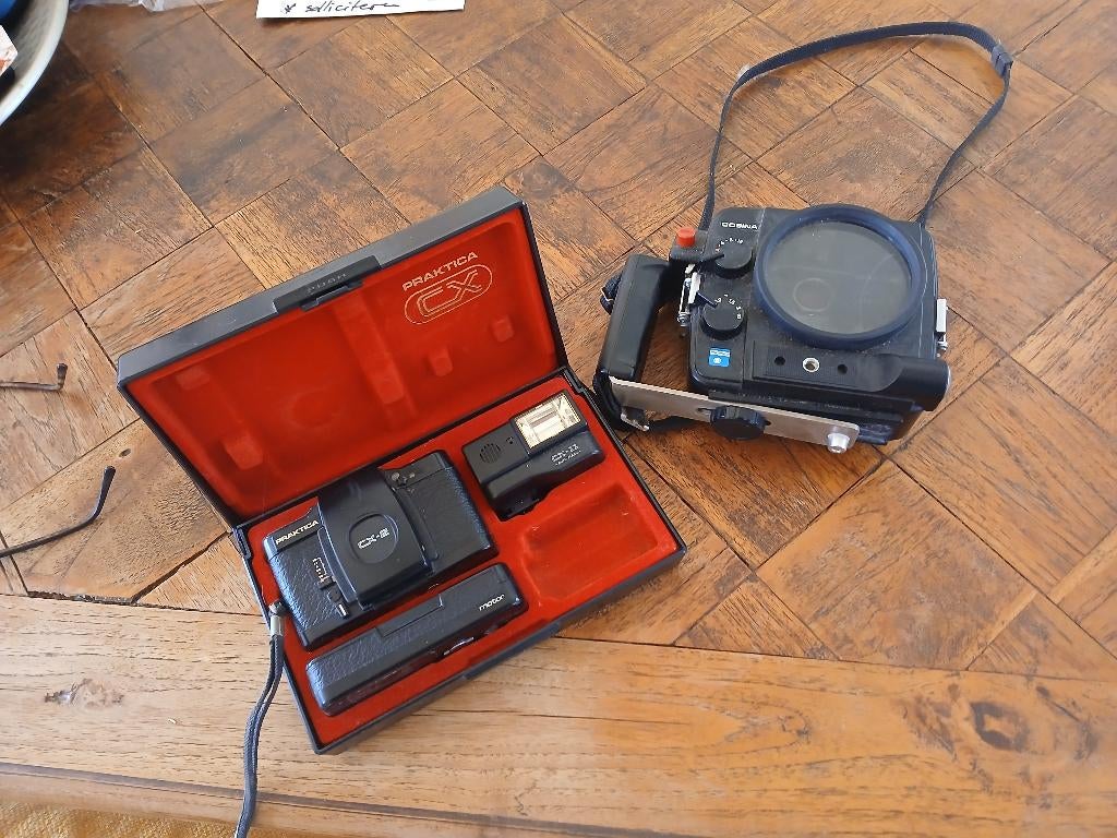 camera met onderwater huis, Ophalen of Verzenden, Zo goed als nieuw, Compact, Overige Merken