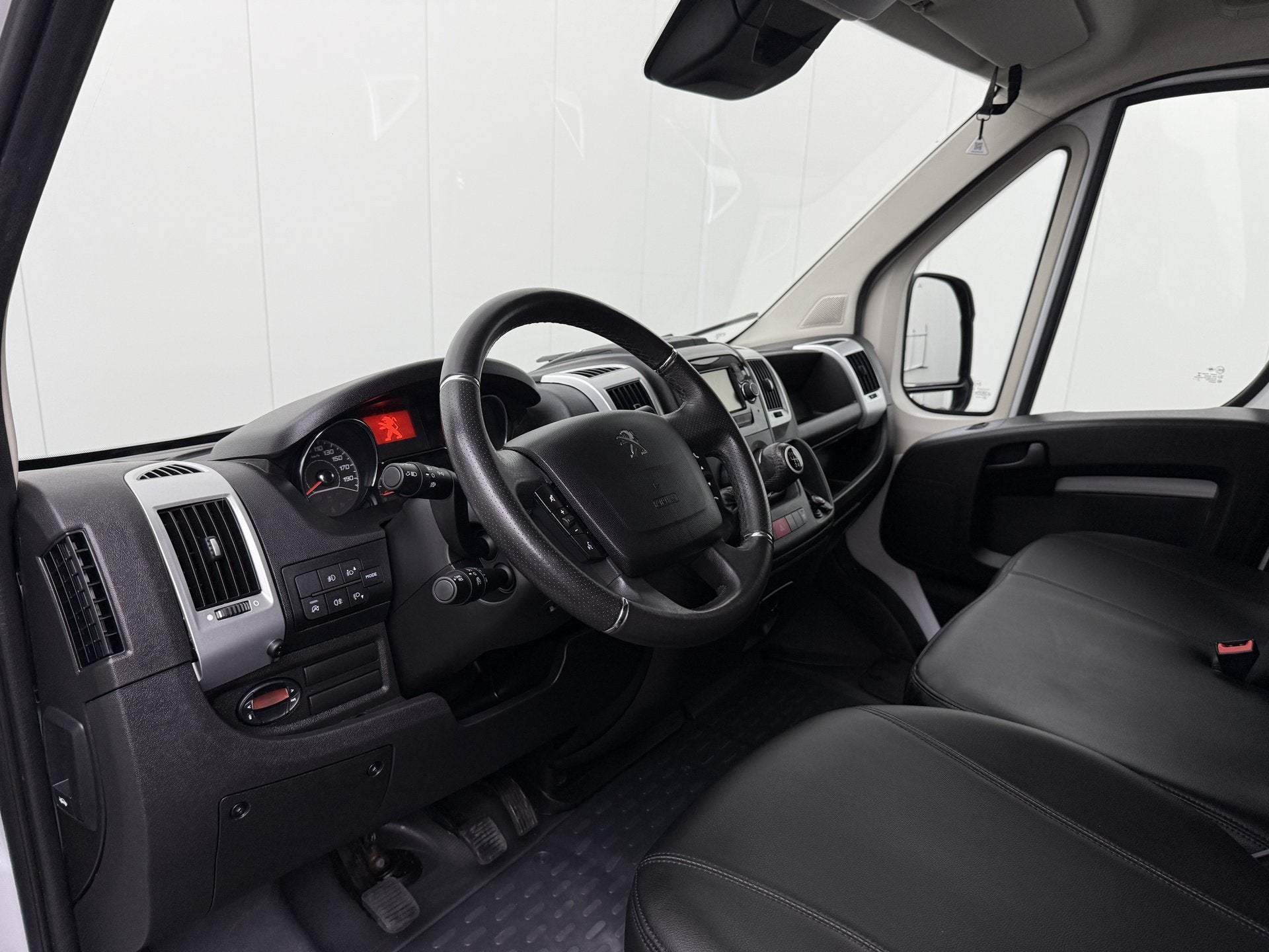Peugeot Boxer 2.2BlueHDi 165PK L3H2 Zwaar Grip | 2xSchuifdeu, Voorwielaandrijving, Gebruikt, 4 cilinders, 3000 kg